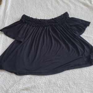 Elle Cold Shoulder Top